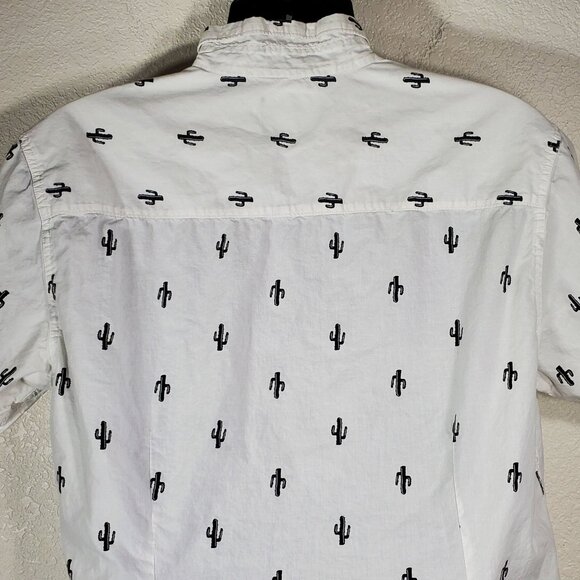Carbon Mens Large White Saguaro Cactus Print Short-Sleeve Button-Up Shirt Cotton - Picture 9 of 9